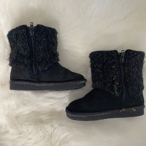 Toddler boots. Size 8. Color black